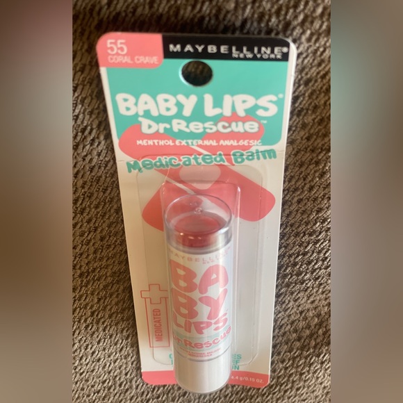 Maybelline’s ‘Baby Lips’ - Medicated Lip Balm— Coral Crave - Picture 3 of 11